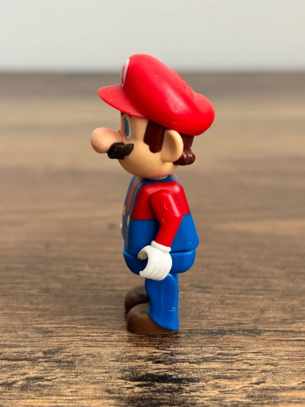 K'NEX Nintendo Super Mario Bros Mario Mini Action Figure Toy Cake Topper 2011